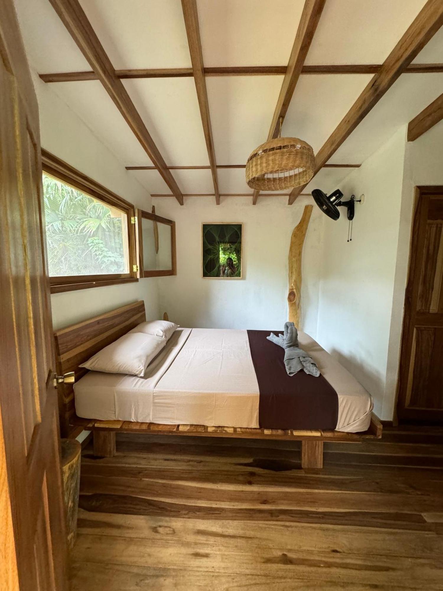 Passion Fruit Lodge Cahuita Exterior foto