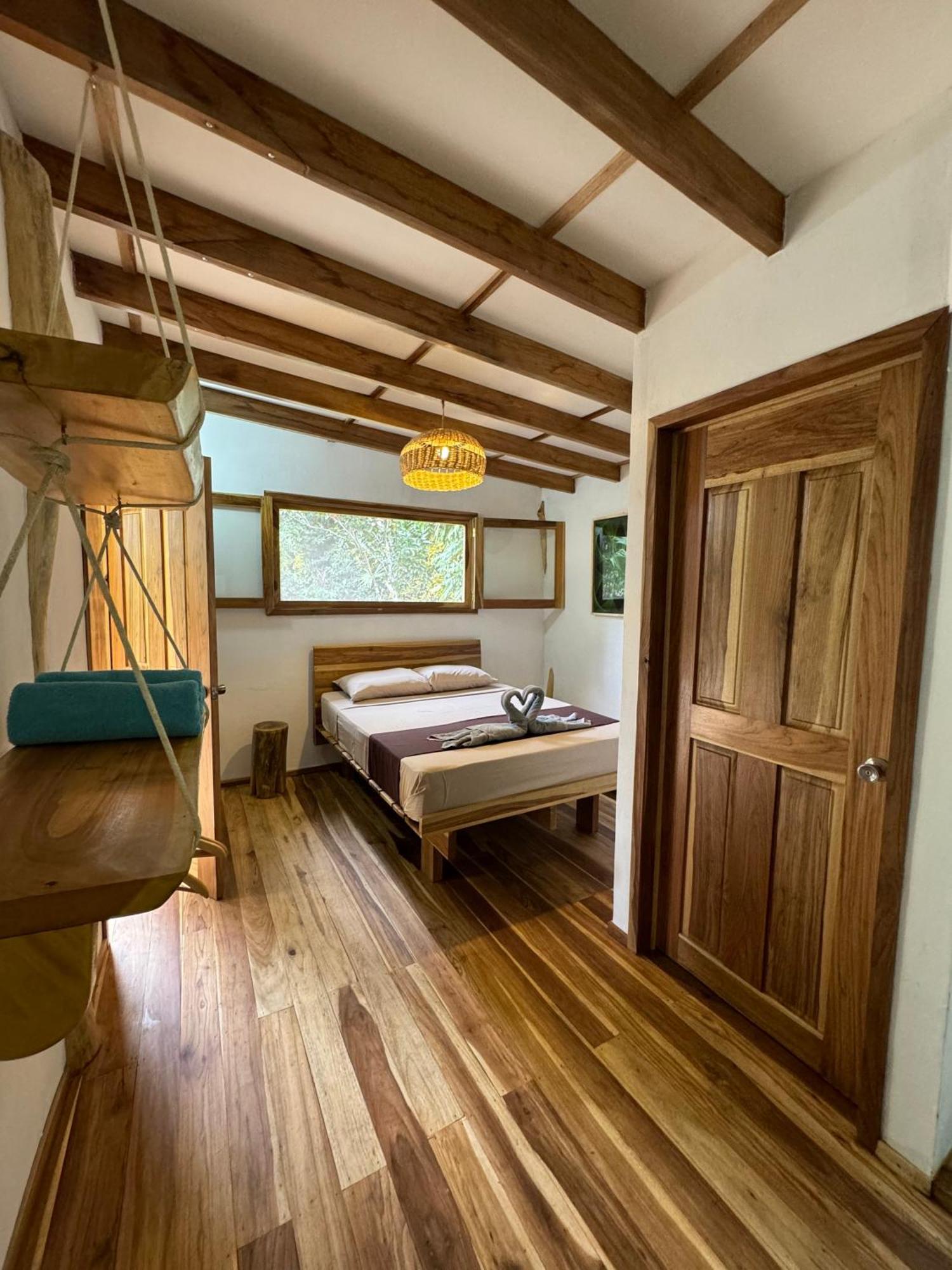 Passion Fruit Lodge Cahuita Exterior foto