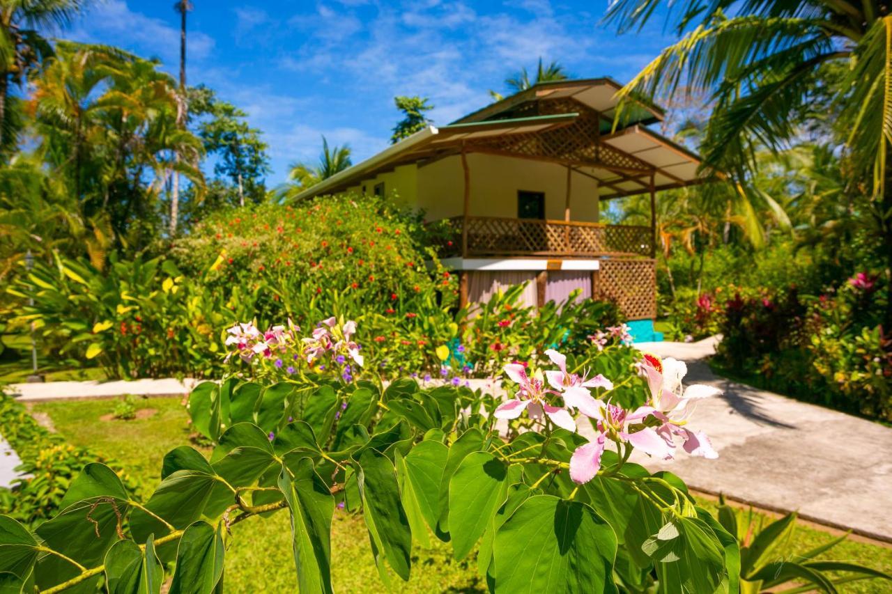 Passion Fruit Lodge Cahuita Exterior foto